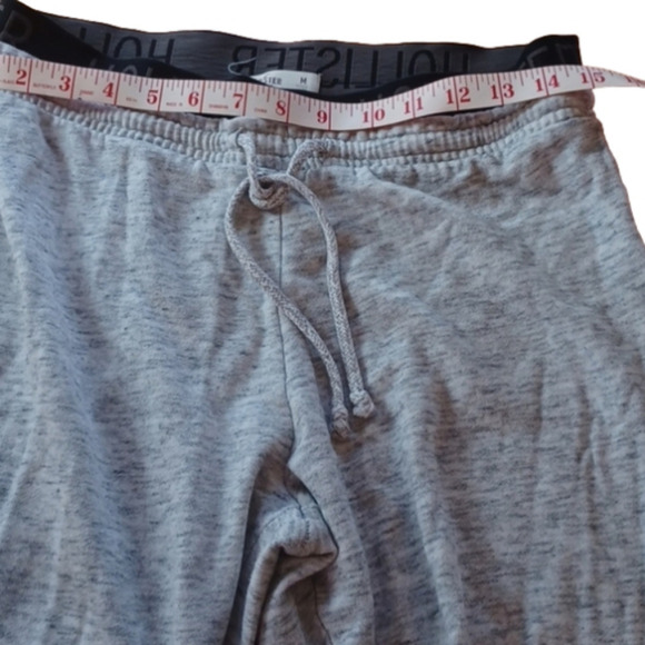 HOLLISTER joggers, size medium. Grey with black lettering around waist. - Picture 7 of 11